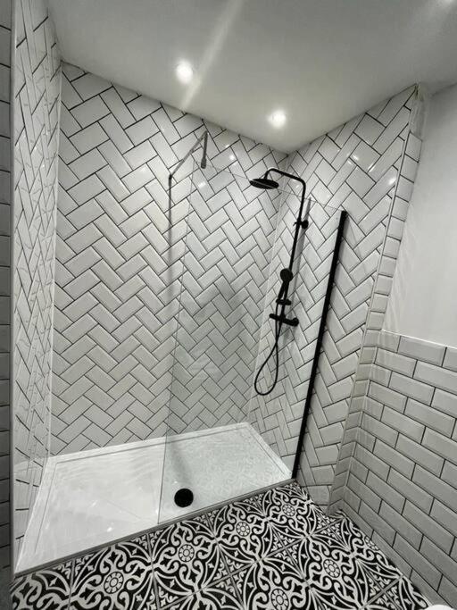 Stunning 1 Bed Apt In West End غلاسغو المظهر الخارجي الصورة